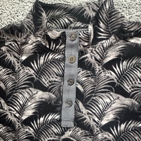 Tommy Bahama Men's Fronds Snap Pullover Fleece in black/grey - Size Large - EUC - Picture 5 of 11